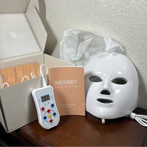 White LED Light Therapy Mask